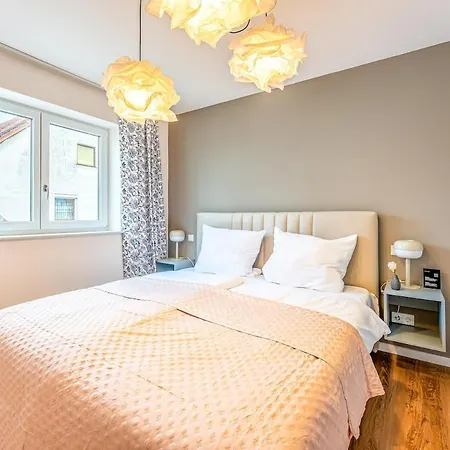 Tonirooms 2 Gruenfink Apartmán