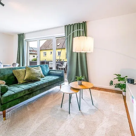 Tonirooms 2 Gruenfink * Straubing